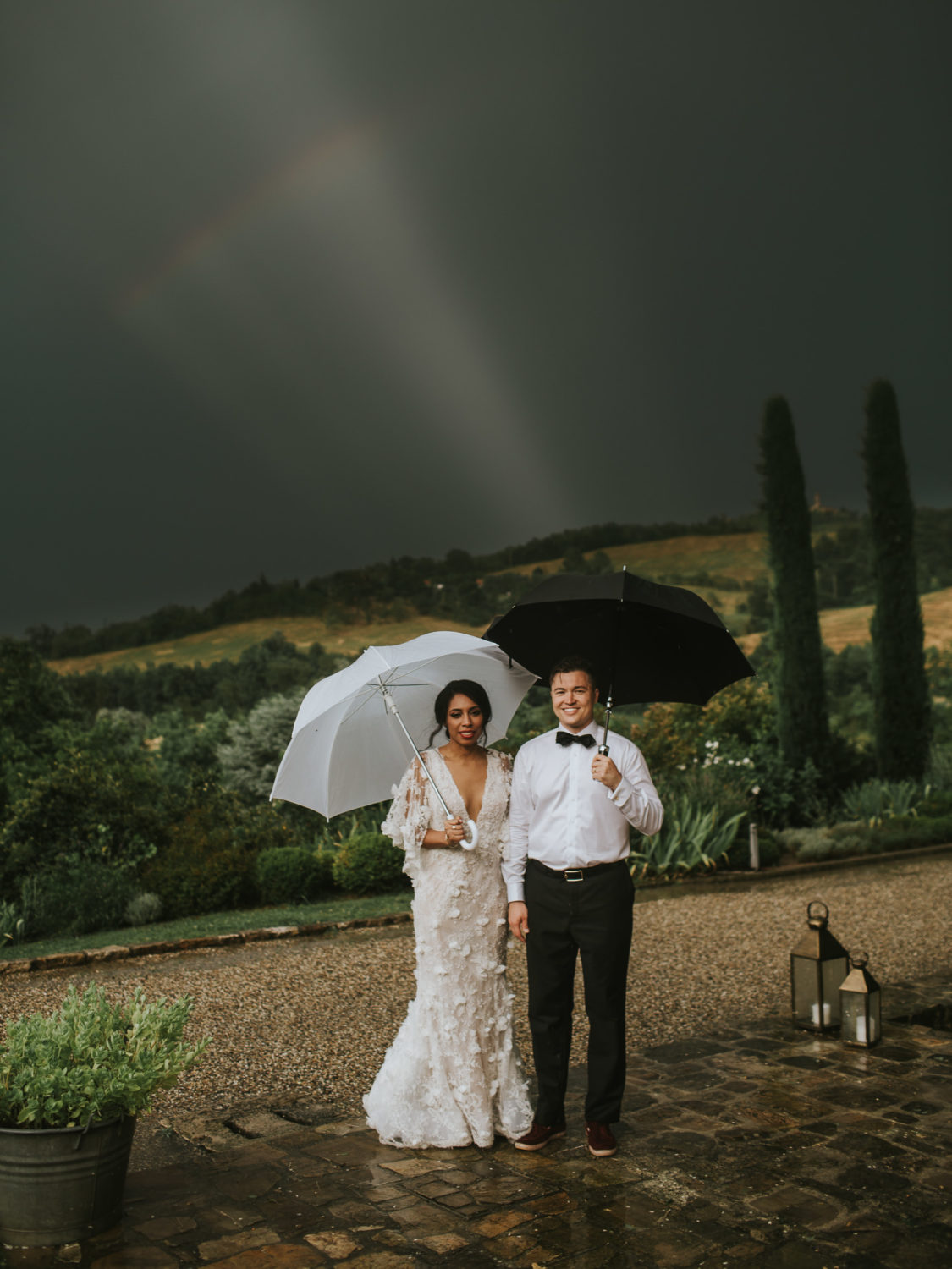 raindy wedding at castello di tassara